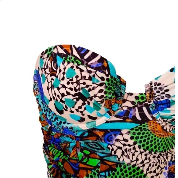 J.CREW ABSTRACT GIRAFFE RUCHED UNDERWIRE Swimsuit with Rash Guard - Picture 6 of 16